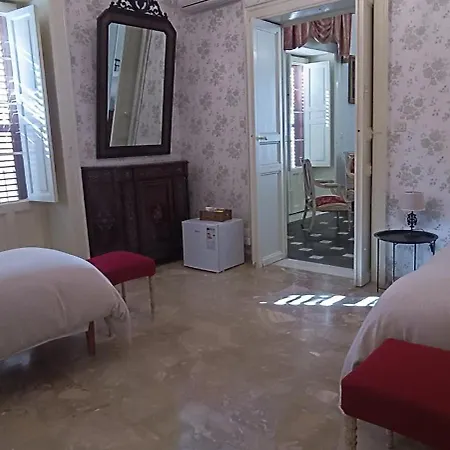 Bed & Breakfast Residenza Donnafugata 3*