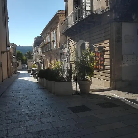Residenza Donnafugata 4*